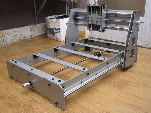 用SolidWorks设计的3轴CNC模型