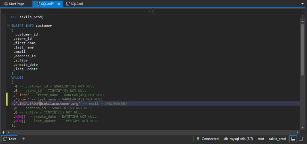 在dbForge Studio for MySQL中的SQL代码编辑器中自动生成的INSERT脚本