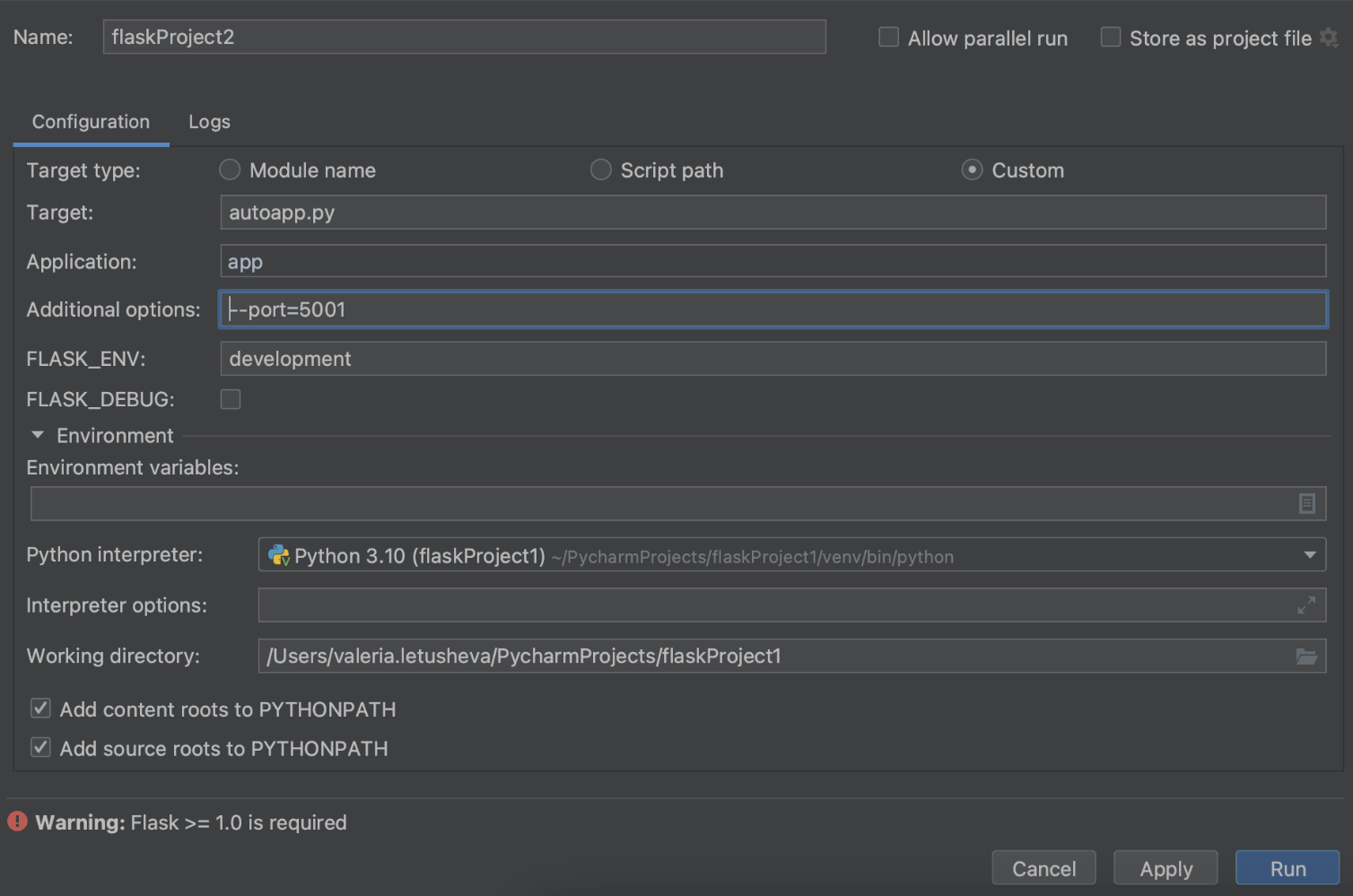 python开发工具pycharm。